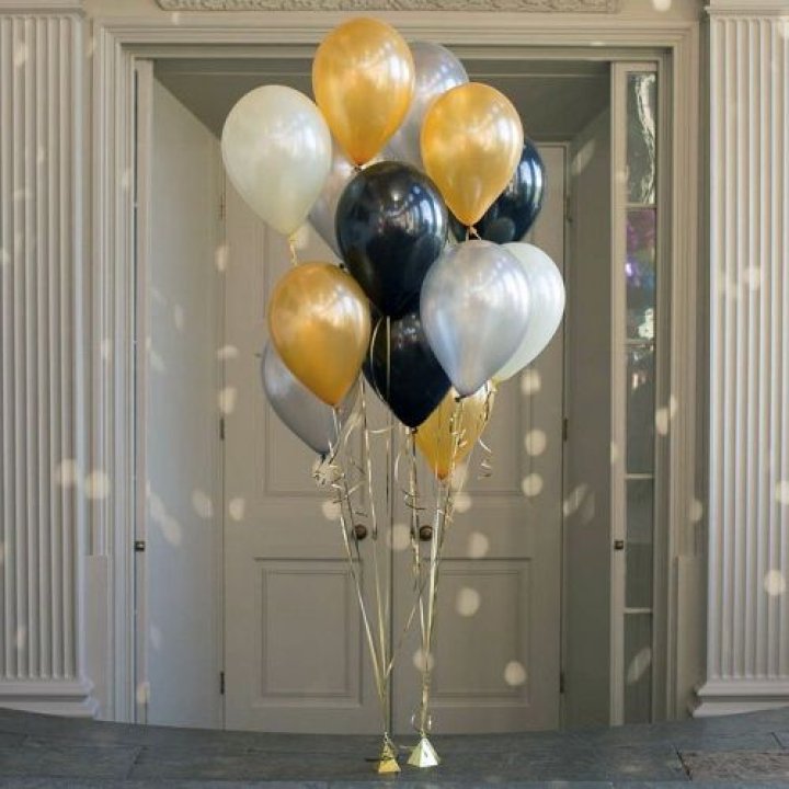 Фонтан шаров "Фаерворк" в Краснодаре