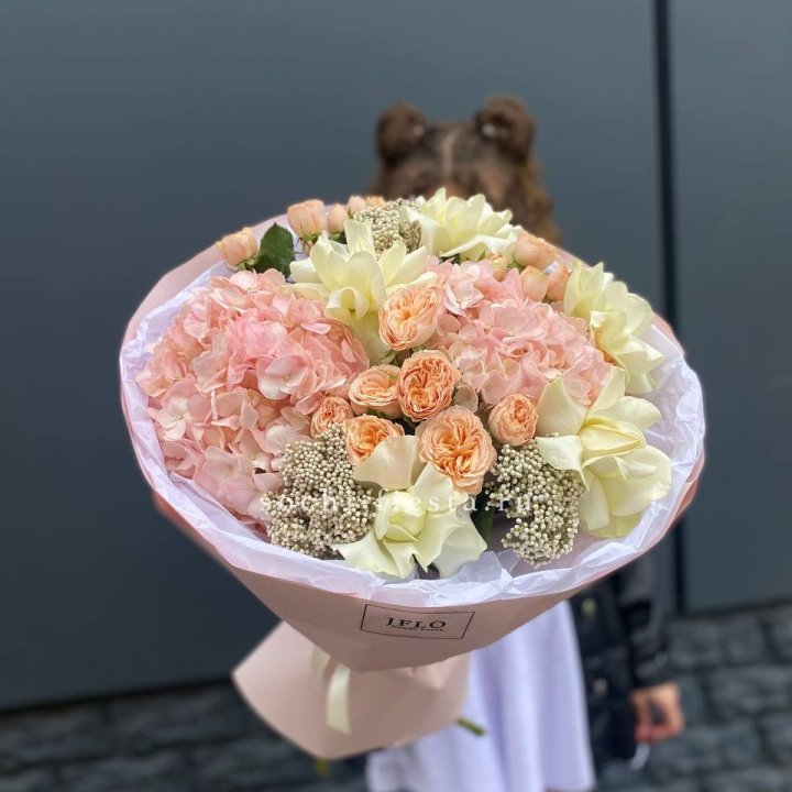  Букет  "Сеньёра" в Краснодаре