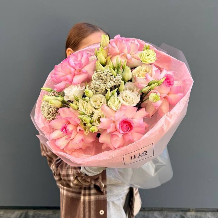 Букет "Розы с эустомой" в Краснодаре