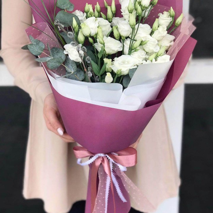 Эустомы с эвкалиптом в Краснодаре