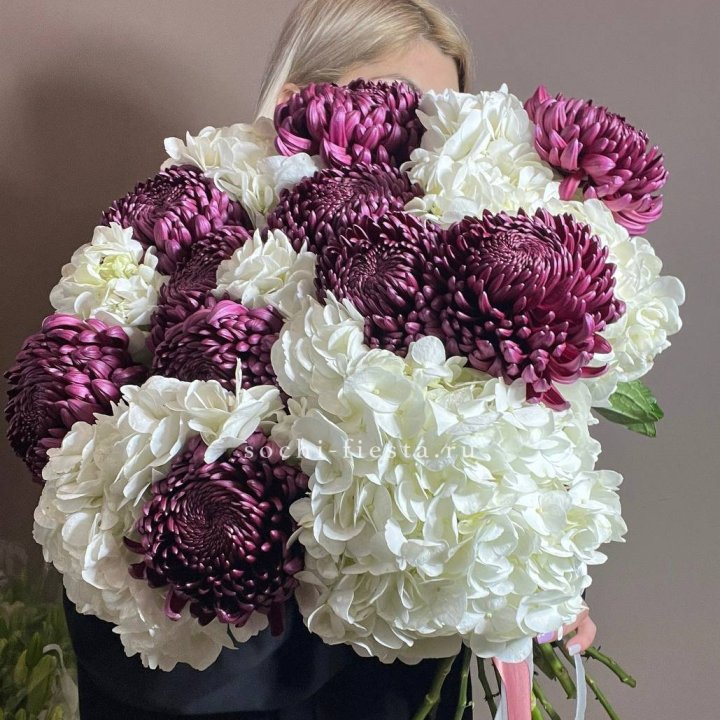 Охапка Бигуди и гортензий в Краснодаре