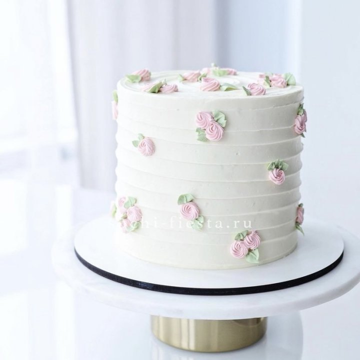 Торт "Розы в снегу" в Краснодаре
