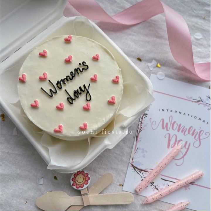 Бенто-торт "Дорогим женщинам"  в Краснодаре