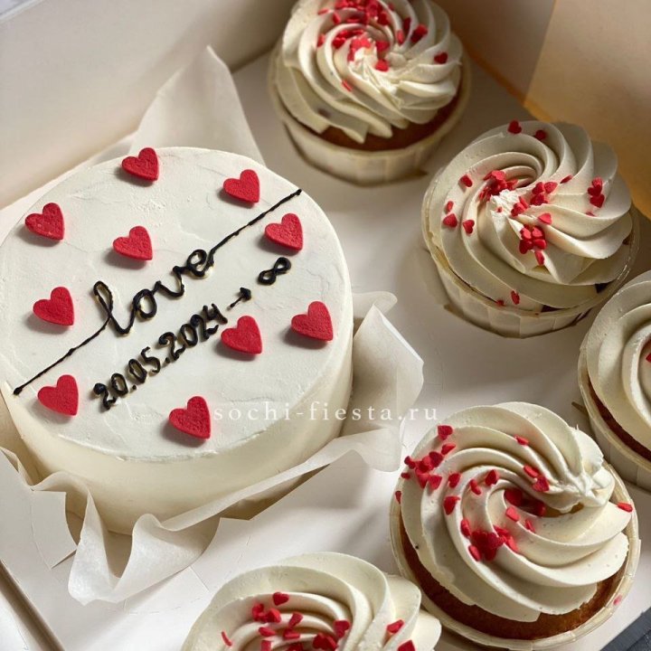 Капкейки и бенто-торт "Любимые" в Краснодаре