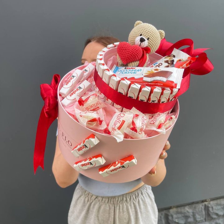 Бокс киндерами и раффаэлло 2 в Краснодаре