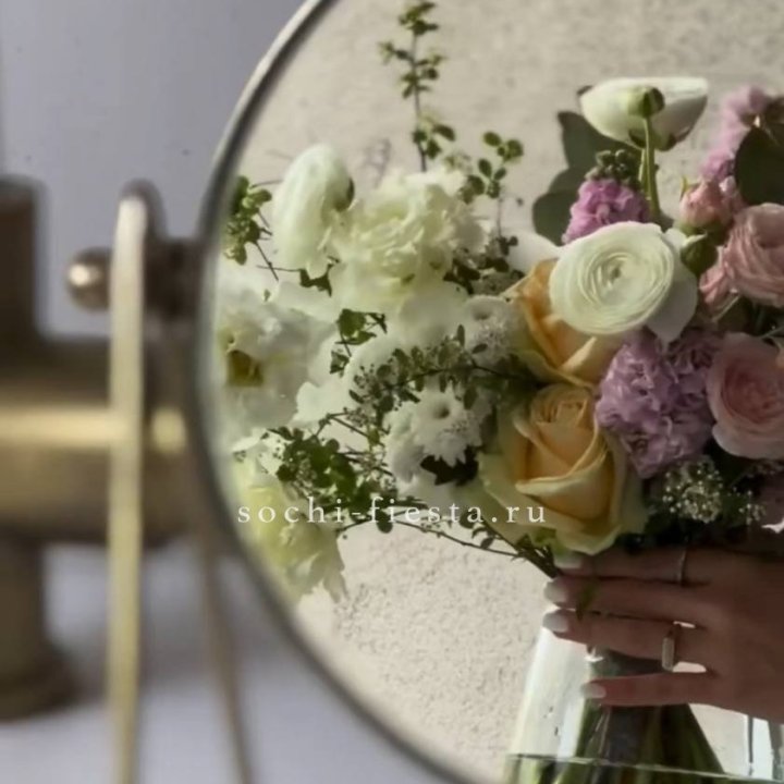 Цветочная подписка "Пакет средний" в Краснодаре