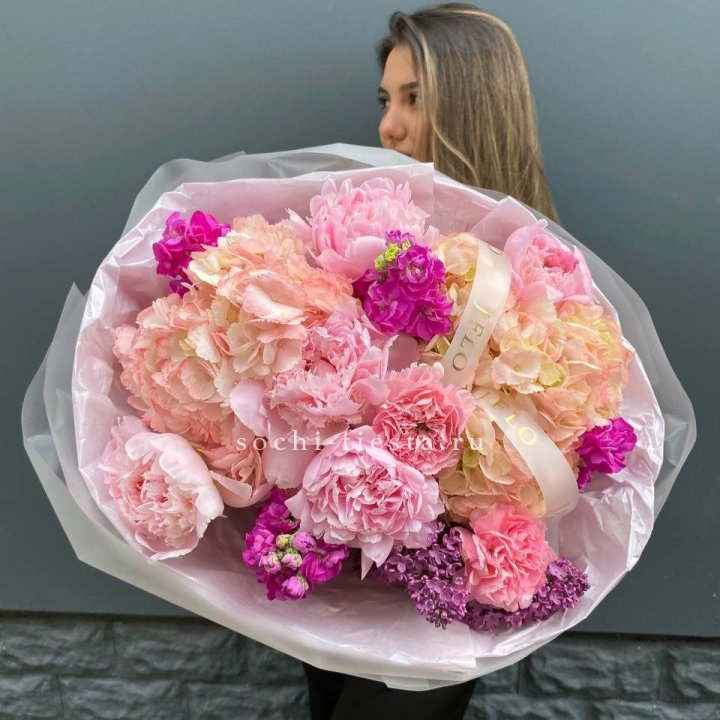  Букет "Фловер пионс" в Краснодаре