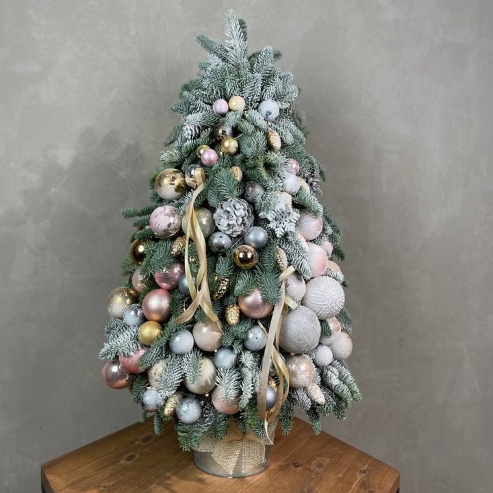 Новогодняя ёлка из веток датского нобилиса в Краснодаре