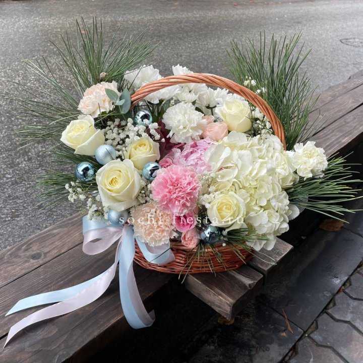 Новогодняя корзина  в Краснодаре