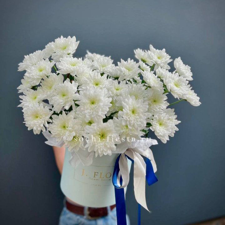 Коробка с хризантемами №3 в Краснодаре