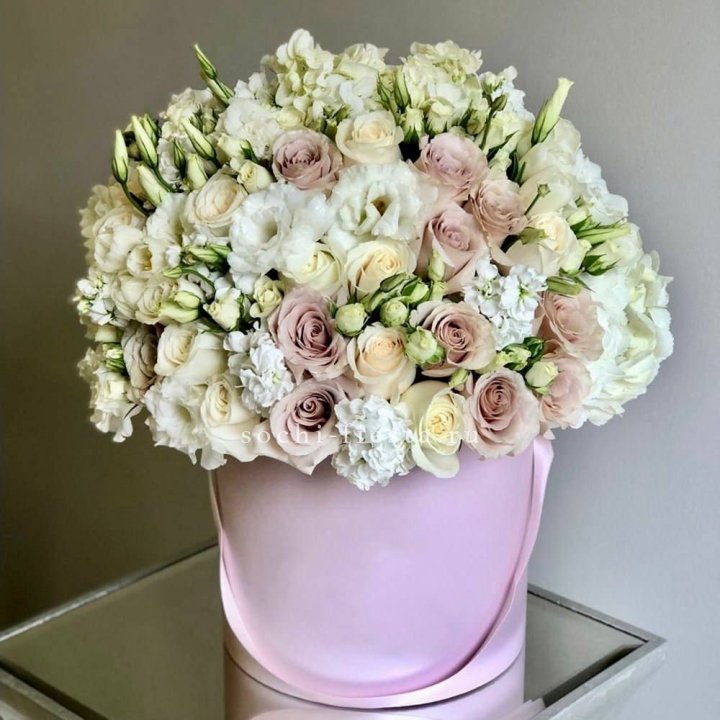 Цветочный бокс "Бриджит" в Краснодаре