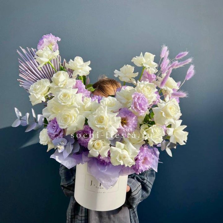 Цветочный бокс "Изабель" в Краснодаре