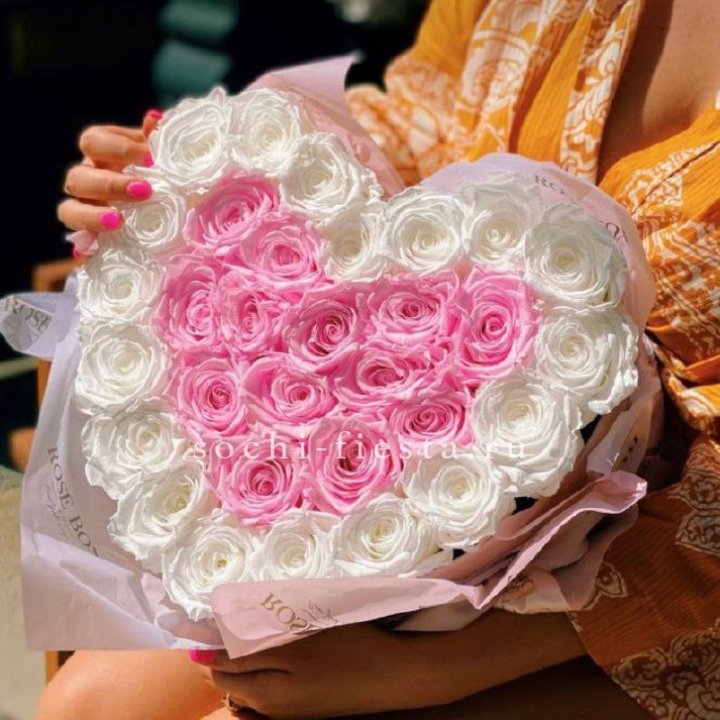 Бокс сердце с розами №2 в Краснодаре