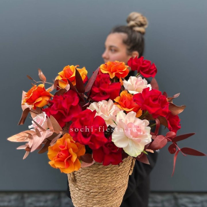 Авторский бокс "Роксана" в джутовом кашпо в Краснодаре