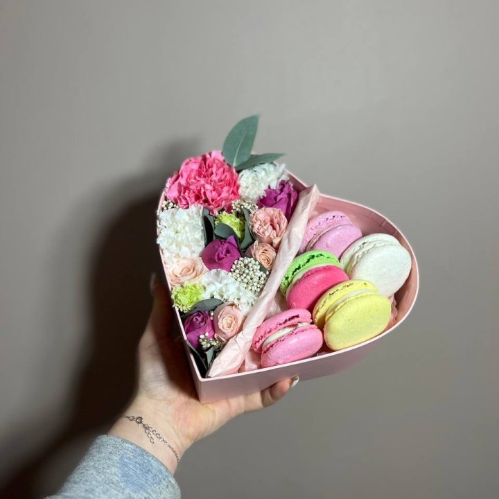 Дуо цветы и макаронсы в Краснодаре