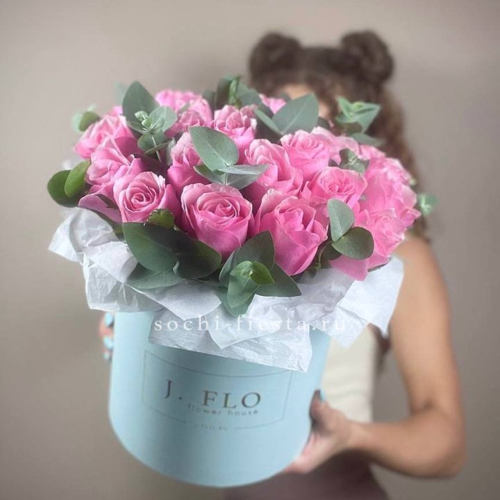 Бокс 27 роз в Краснодаре