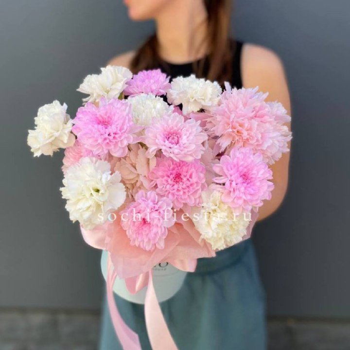 Коробка с цветами "Фиона" в Краснодаре