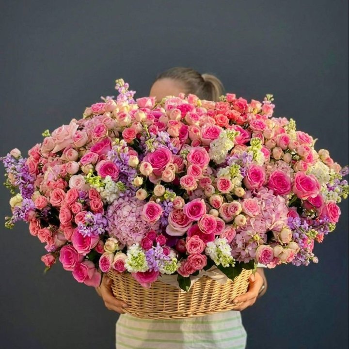 Цветочная корзина гигант №5 в Краснодаре