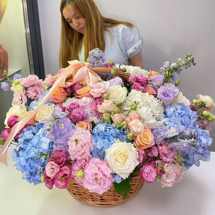 Авторская корзина "Экстра" в Краснодаре