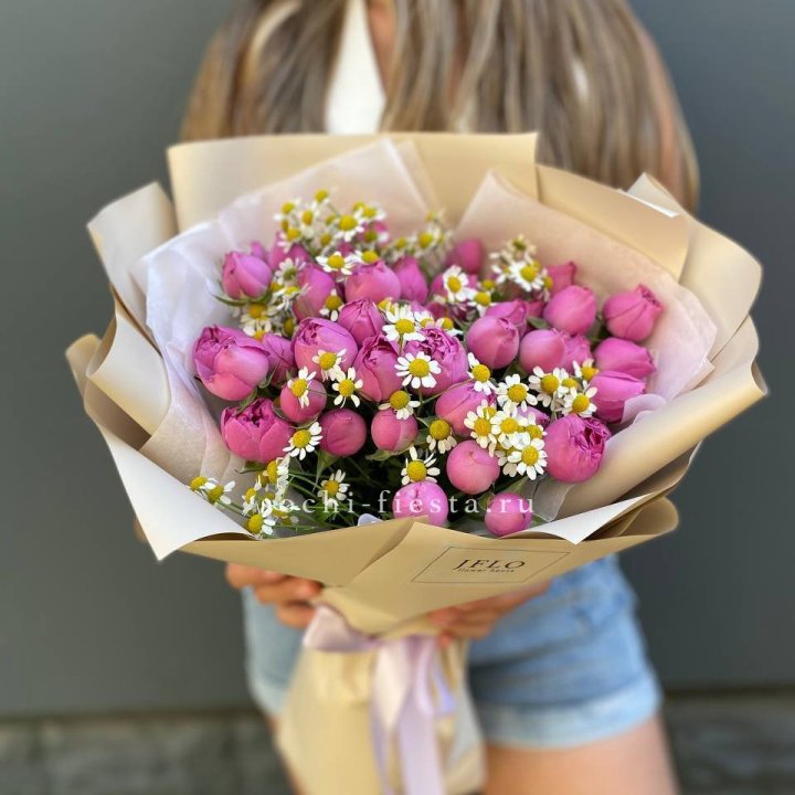 Дуобукет мисти с ромашками  в Краснодаре