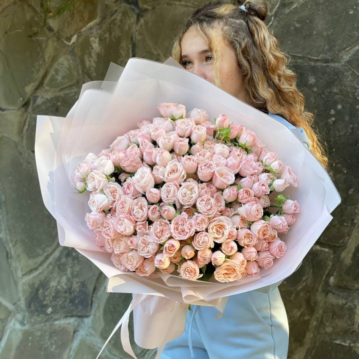 45 роза бомбастик Крем в Краснодаре