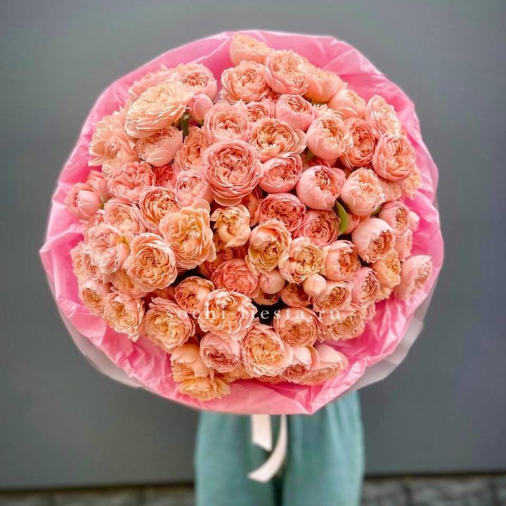 Букет кустовых пионовидных роз Джульетта "Принцесса" в Краснодаре