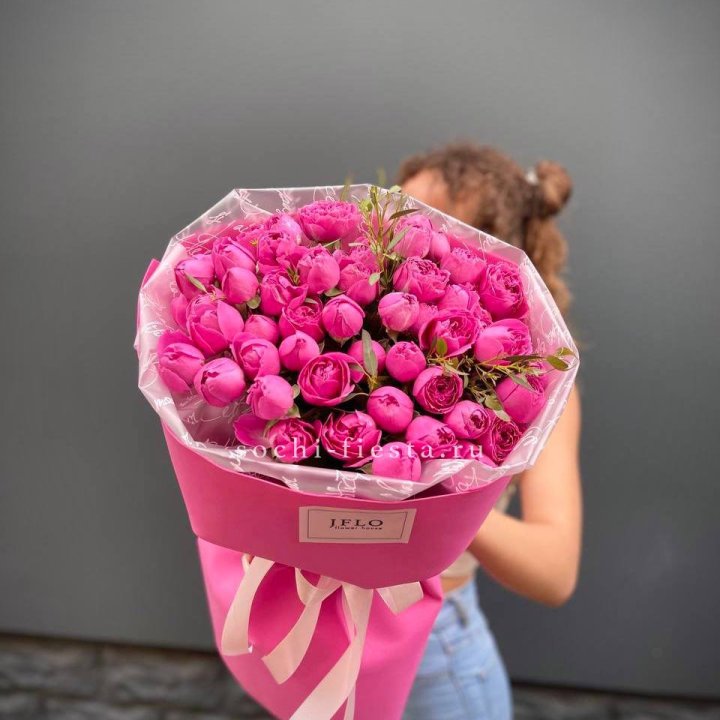 Кустовые розы букет Мисти Баблс в Краснодаре