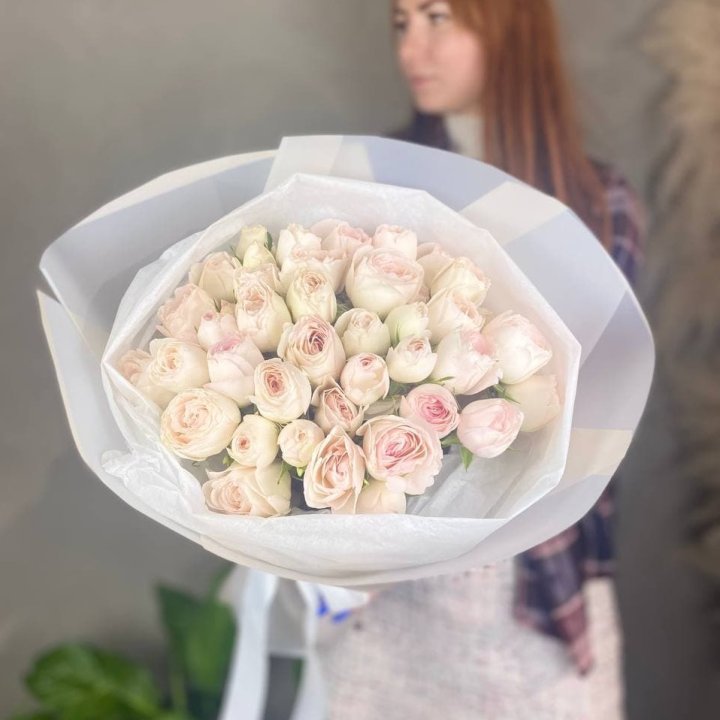 Букет кустовых роз в Краснодаре