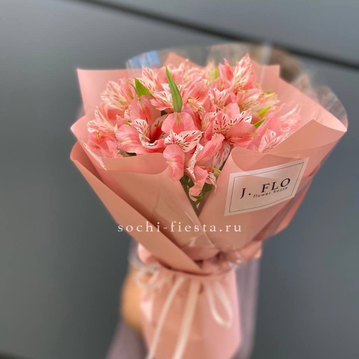 Букет альстромерий розовых в Краснодаре
