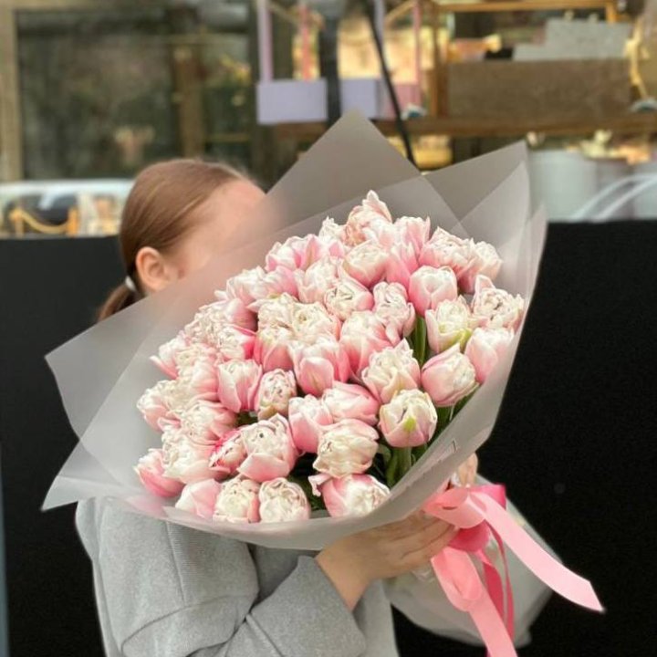 51 нежный тюльпан в Краснодаре