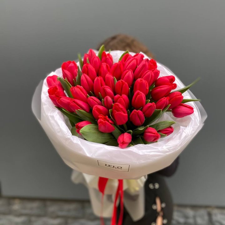 51 тюльпан "Любовь" в Краснодаре