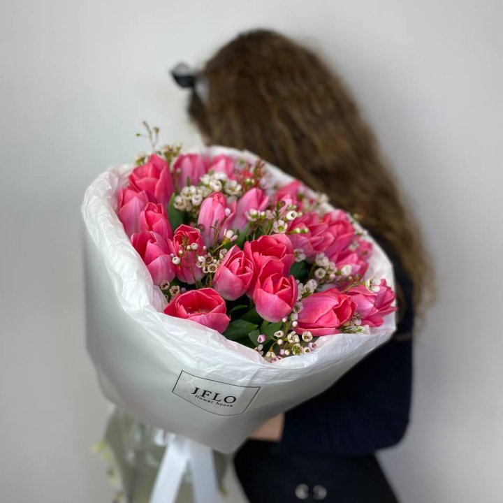 Дуо тюльпаны с хамелациумом в Краснодаре