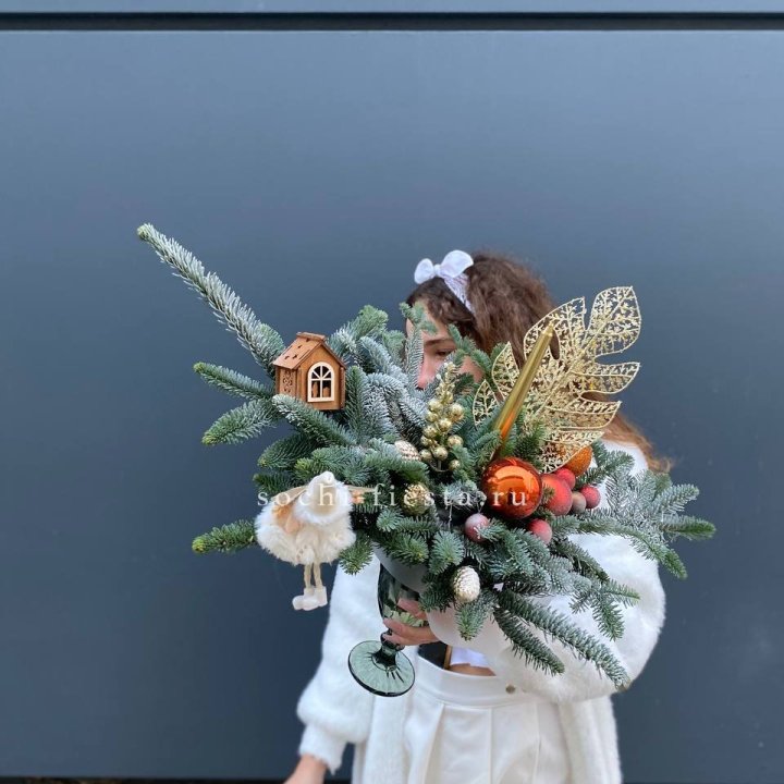 Композиция в бокале огненная  в Краснодаре