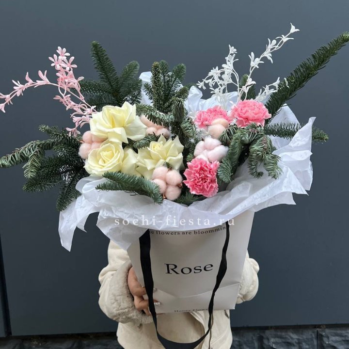 Цветочная сумка с нобилисом в Краснодаре