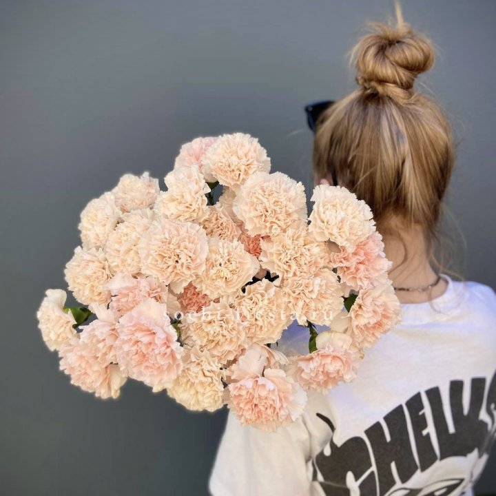 Охапка диантусов  в Краснодаре