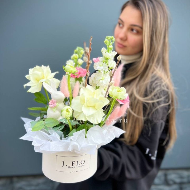 Цветочный бокс "Пасхальная композиция" в Краснодаре