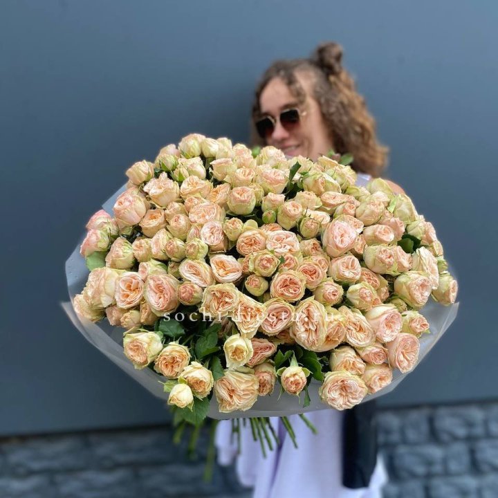 51 пионовидная роза в Краснодаре