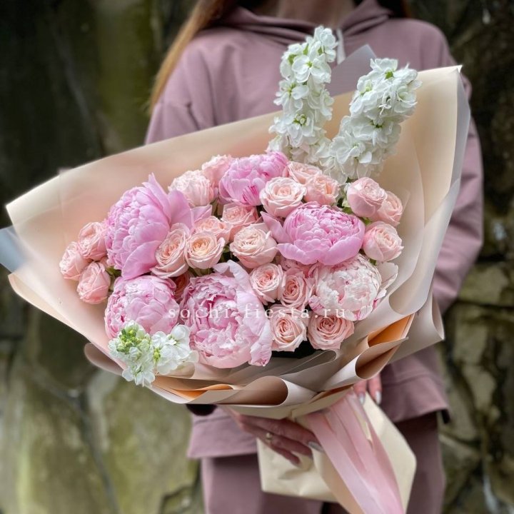 Букет с пионами №1 в Краснодаре
