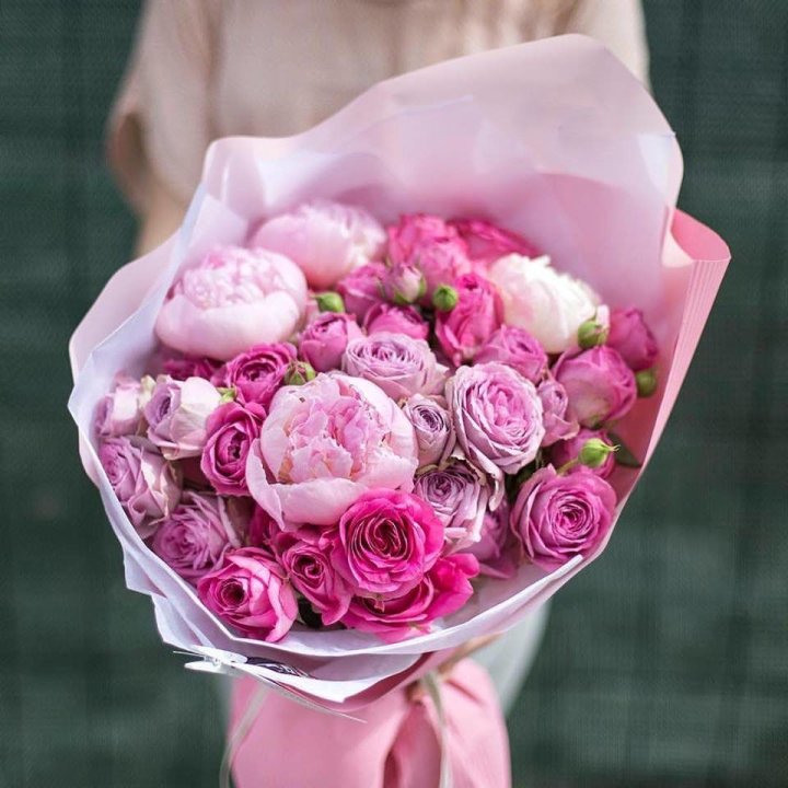 Букет с пионами "Леси" в Краснодаре