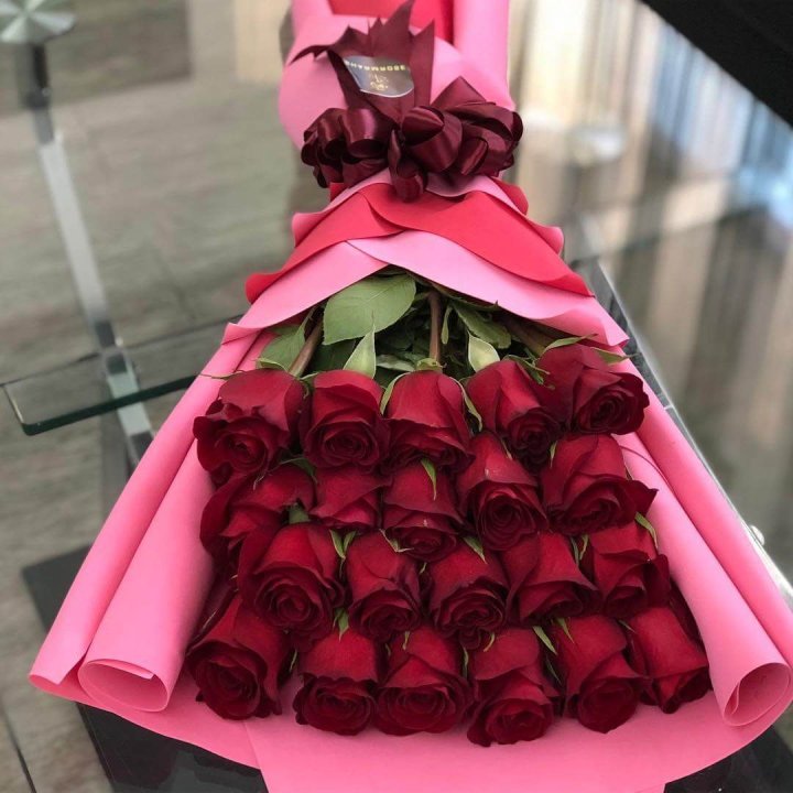 21 красная роза "Элеганс" в Краснодаре