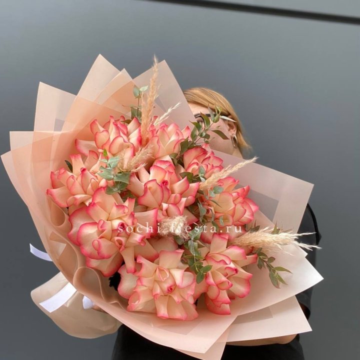 9 Французских роз Джумилия  в Краснодаре