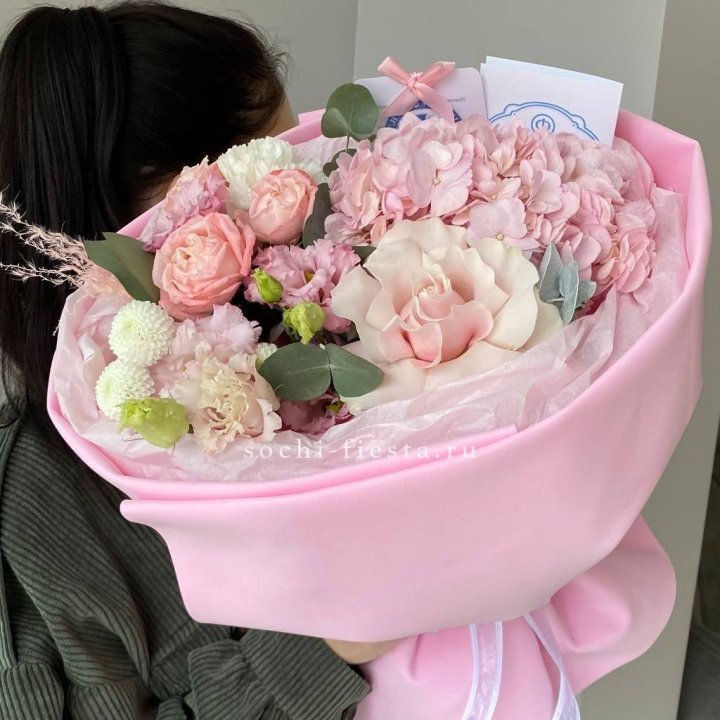 Авторский букет "Пинки" в Краснодаре