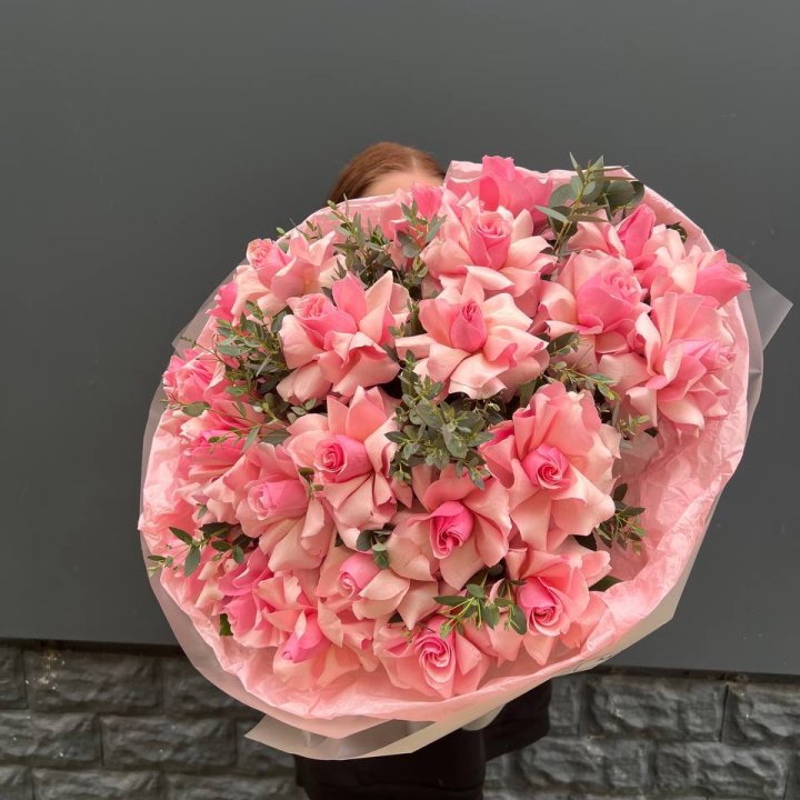  25 розовых французских роз в Краснодаре