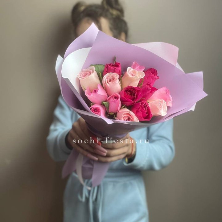Букет из 15 роз Микс (Кения) в Краснодаре