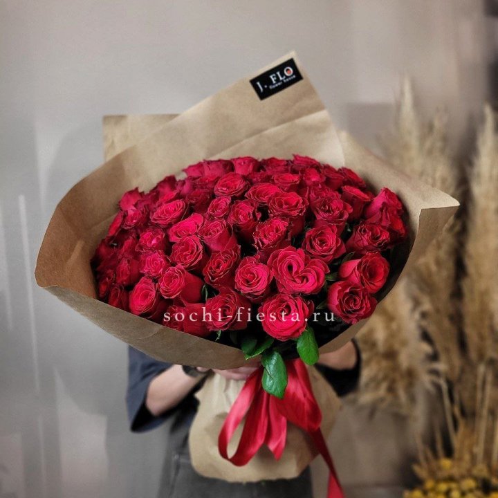 63 красных роз вайт в Краснодаре