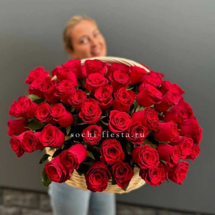 101 красная роза в корзине   в Краснодаре