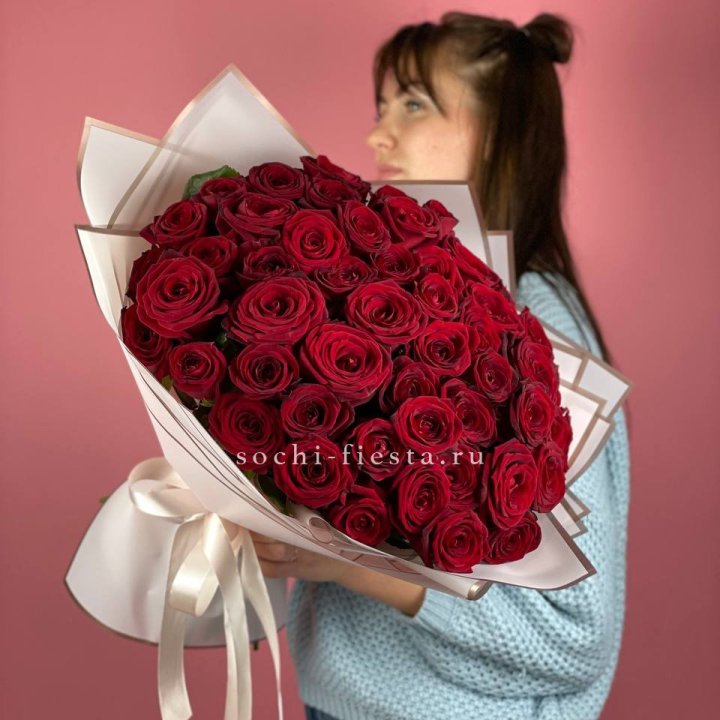 51 красная роза "Лавели" в Краснодаре
