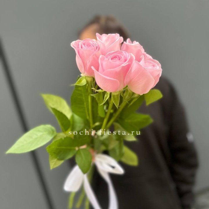Букет 5 розовых роз  в Краснодаре