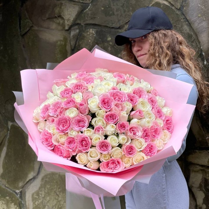 101 роза Миксбери в Краснодаре