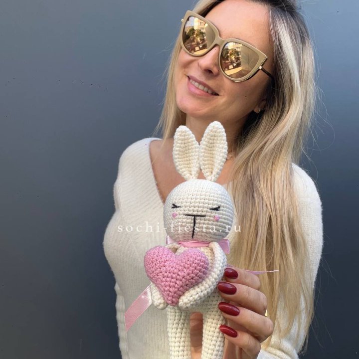 Зайка с сердцем ручной работы в Краснодаре